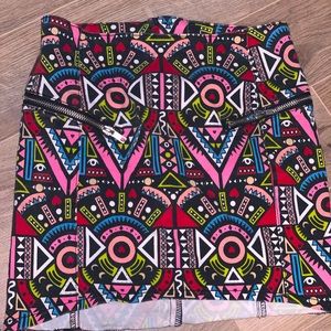 GOOD CONDITION beautiful pattern mini skirt